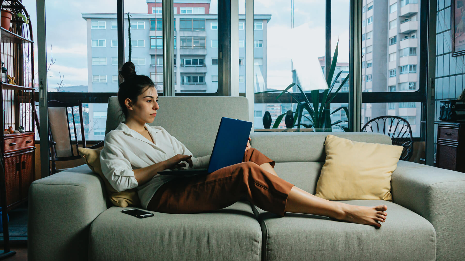 What is freelancing? What is fiverr? Who is a freelancer?