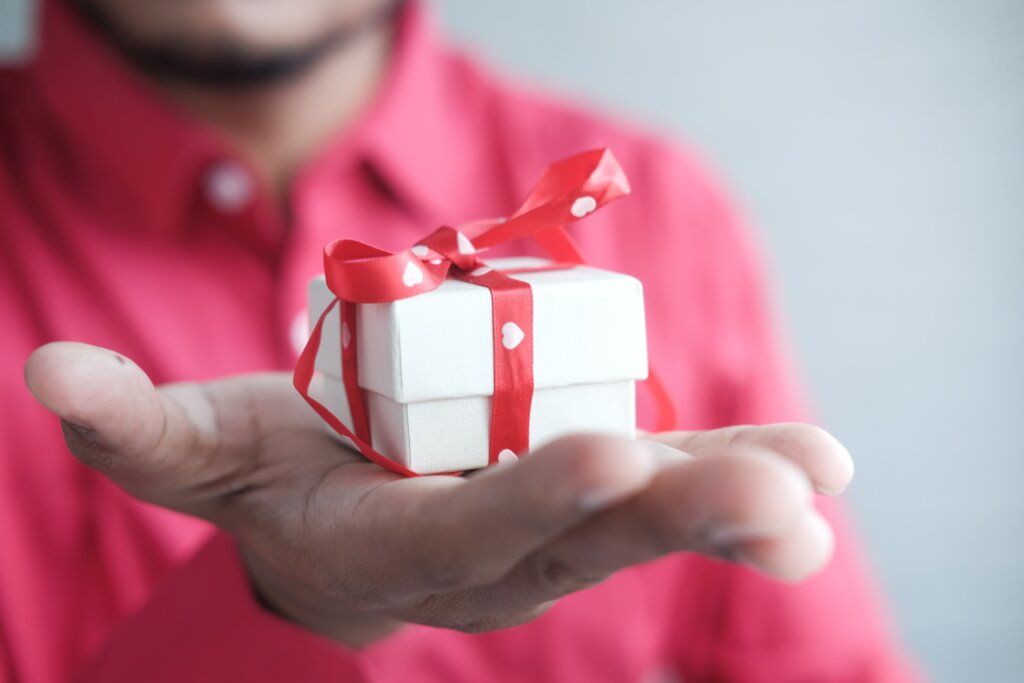 how to deliver order on Fiverr
